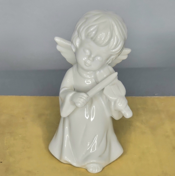 Enesco Other - Vintage Enesco White Ceramic Musical Angel Figurine 4"